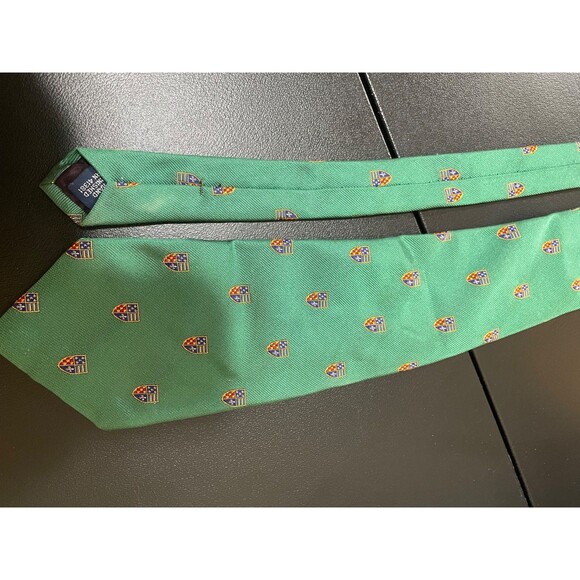 Vintage Ralph Lauren Green Tie polo Crests 100% silk made by hand - Picture 1 of 6